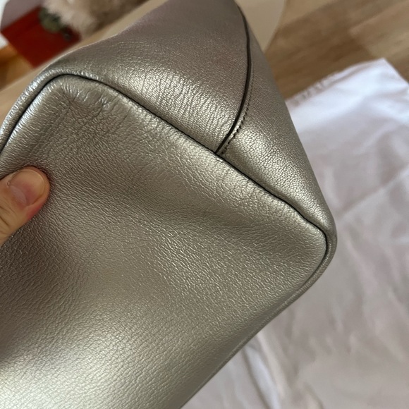 SOLD ❌ Givenchy Metallic Silver Leather Antigona Shopper Tote bag - Picture 9 of 16